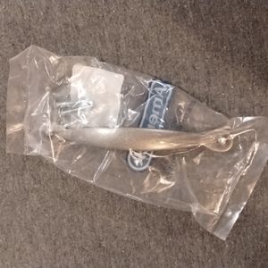 Cabinet door handles